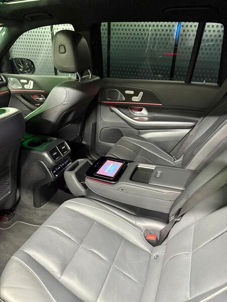 Mercedes-Benz GLS 400d AMG