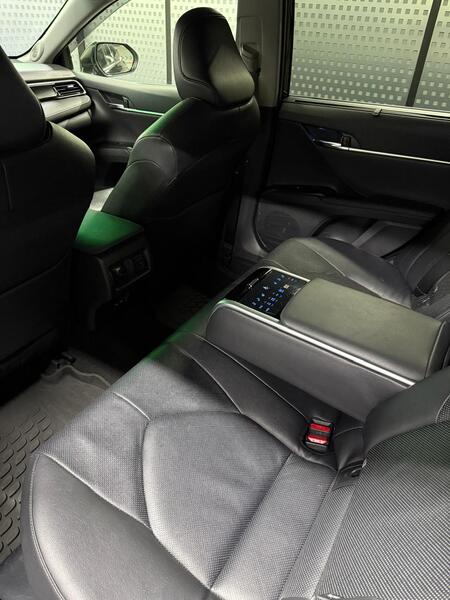 Toyota Camry 75 Hybrid