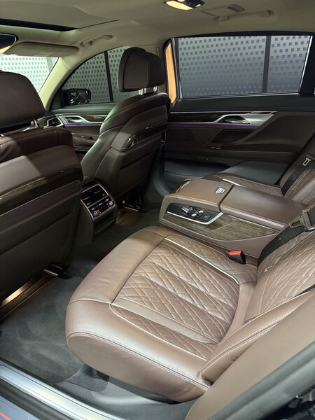 BMW 7 xDrive